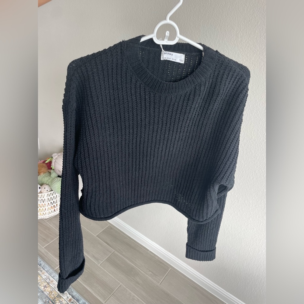 NWT Bershka Sweater in Black
